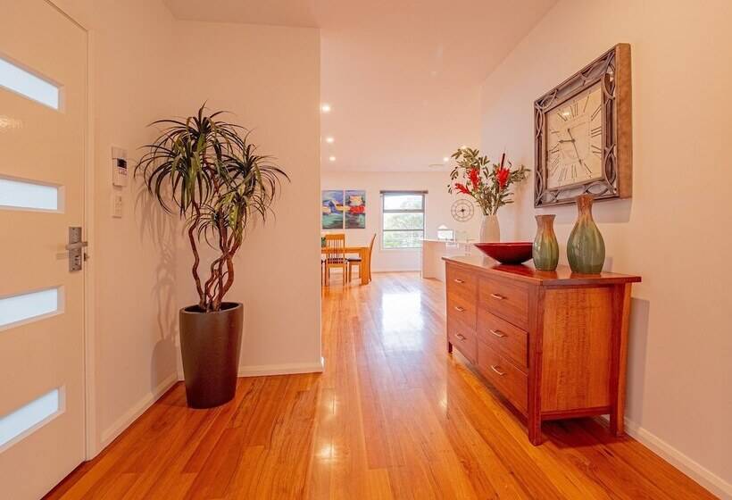 The Waves Port Macquarie