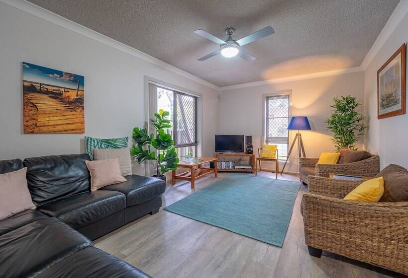 The Waves Port Macquarie