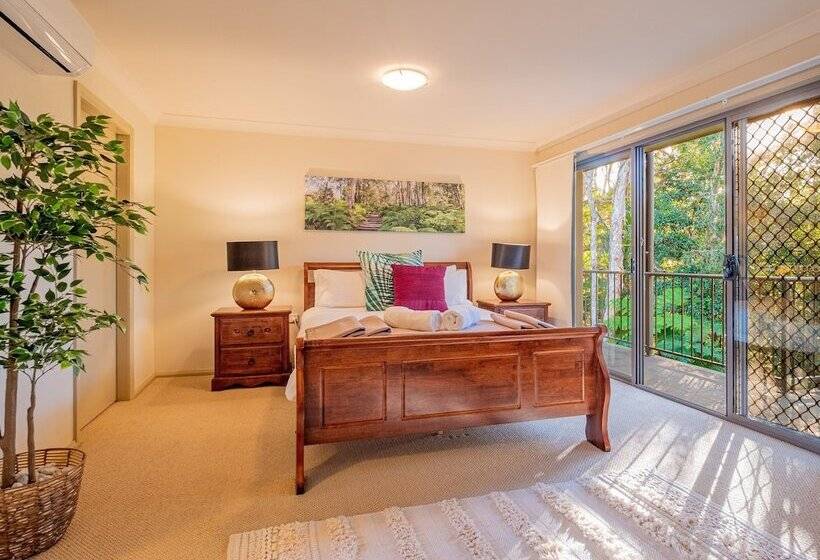 The Waves Port Macquarie