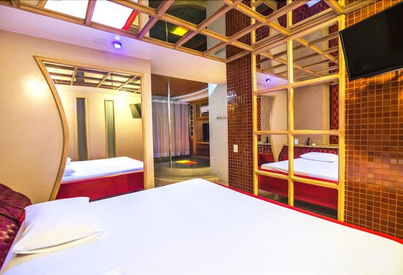 A2 Motel  Adults Only