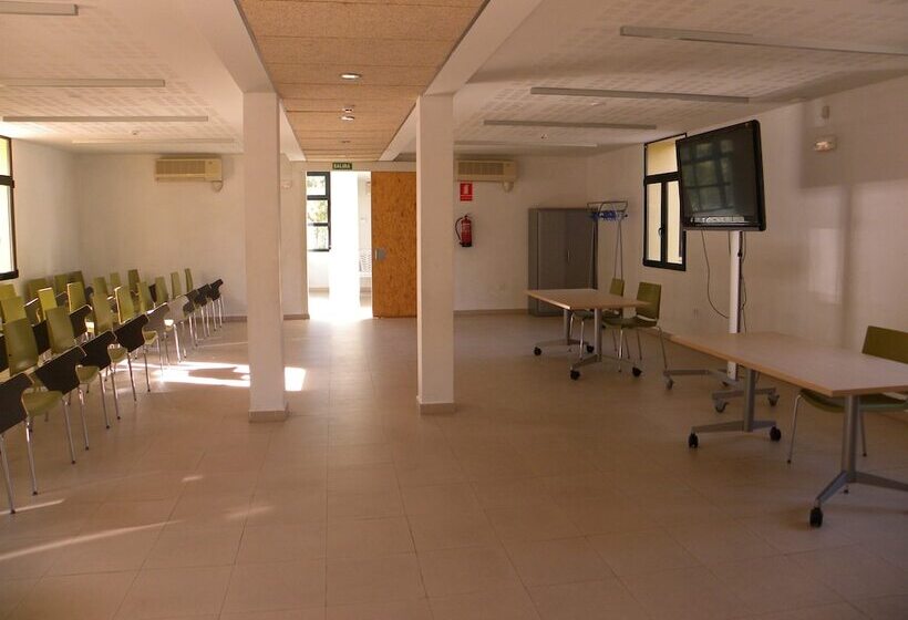 Albergue Juvenil El Valle