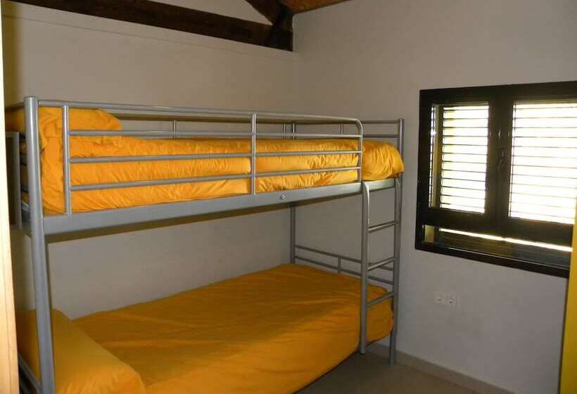 Albergue Juvenil El Valle