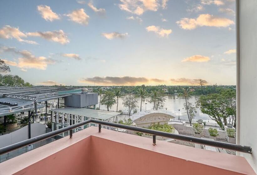 Bcons Riverside Hotel Binh Duong