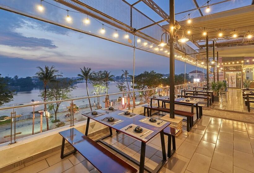 Bcons Riverside Hotel Binh Duong