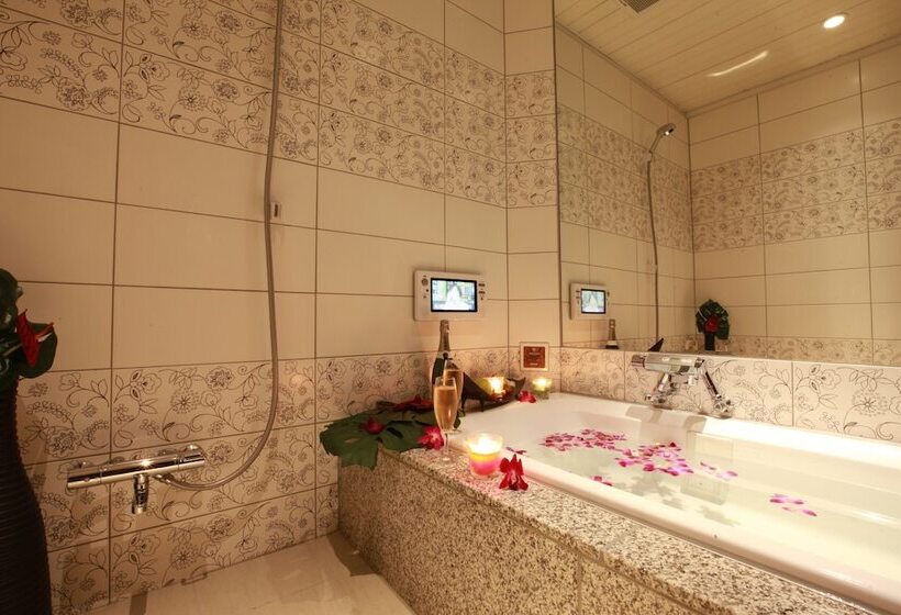 Beauty Hotel Brassino Asian Resort