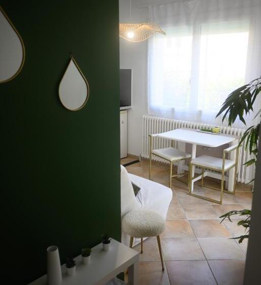 تختخواب و صبحانه Chambres D Hotes Beziers