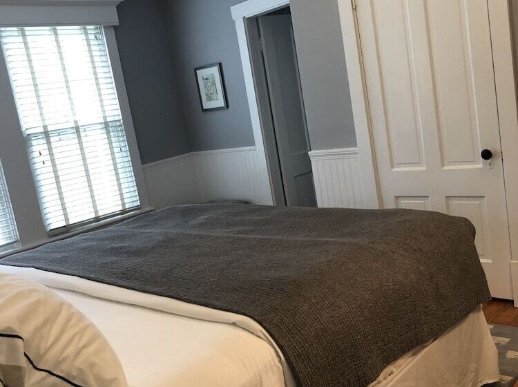 مبيت وإفطار Crocker Inn