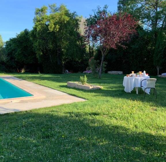 민박 Le Jardin De Lacoste