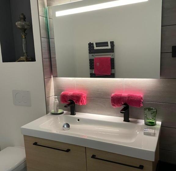 민박 Le Jardin De Lacoste