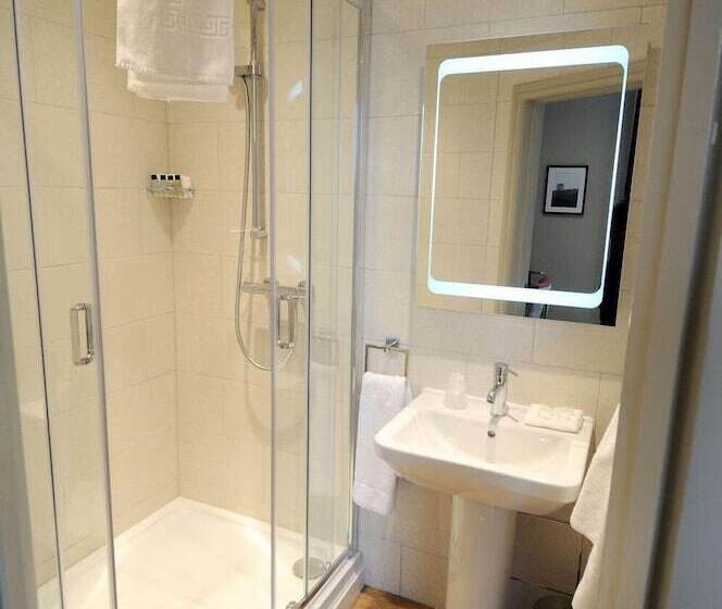 ベッドアンドブレックファースト The George