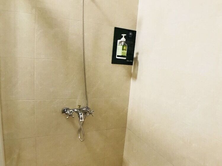 تختخواب و صبحانه Xitou Bi Xue Shan Lin Homestay