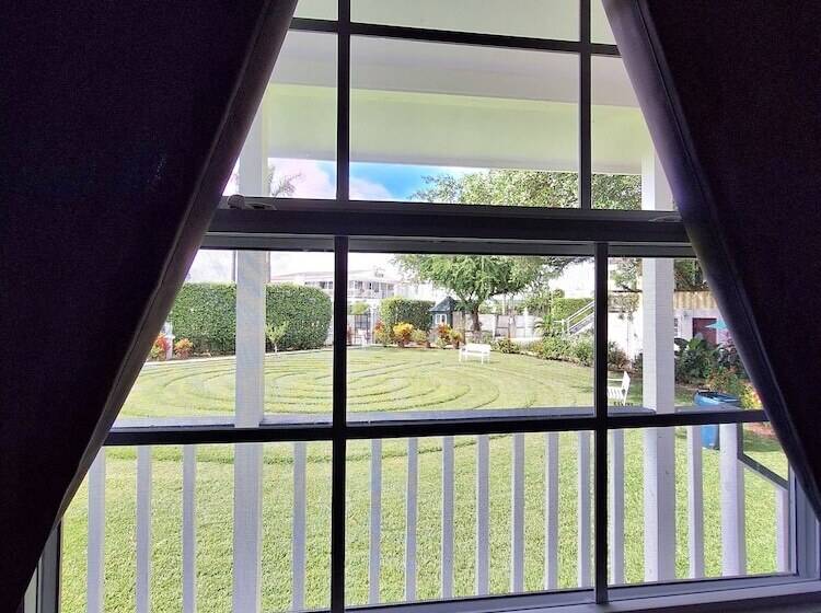 Harbour View Boutique Hotel & Wellness Retreat