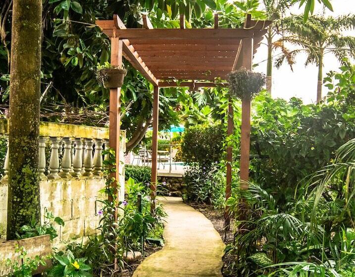 Harbour View Boutique Hotel & Wellness Retreat