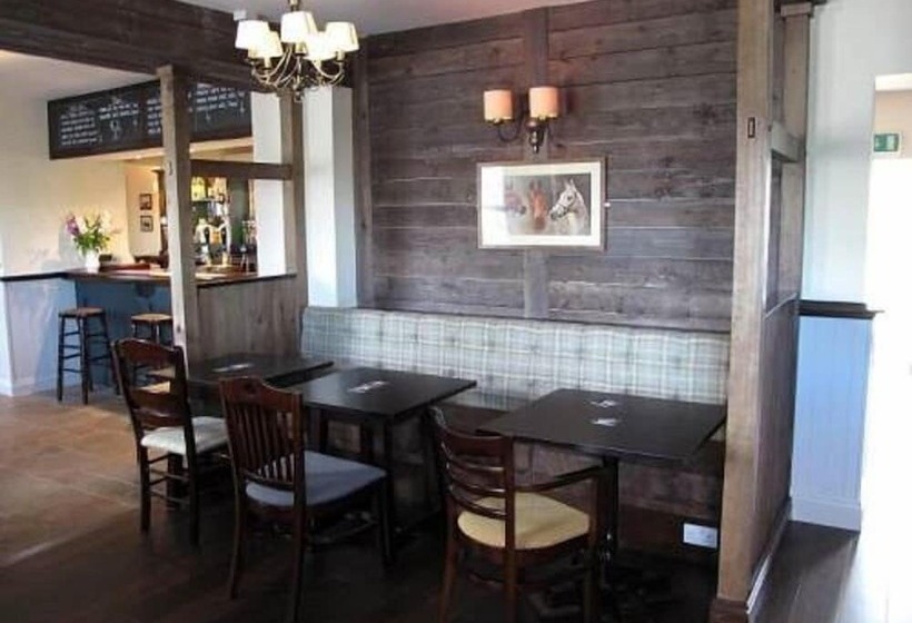 여관 Old Red House