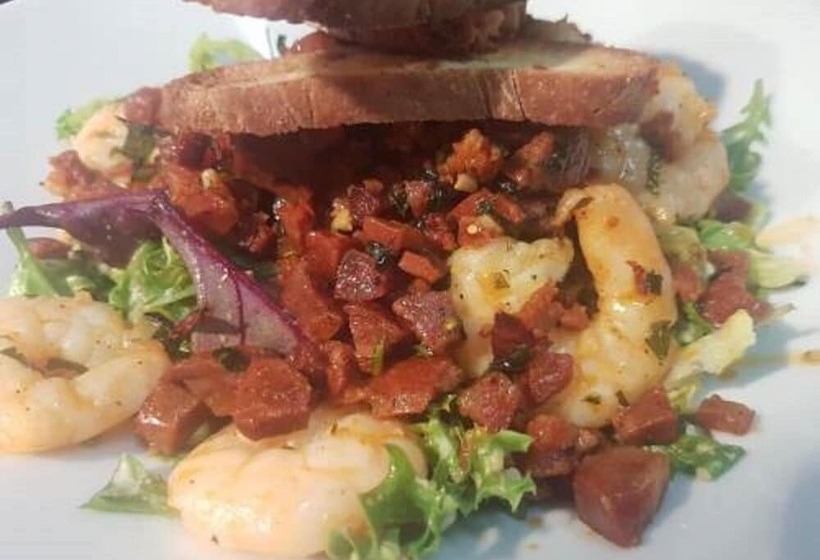 여관 Old Red House