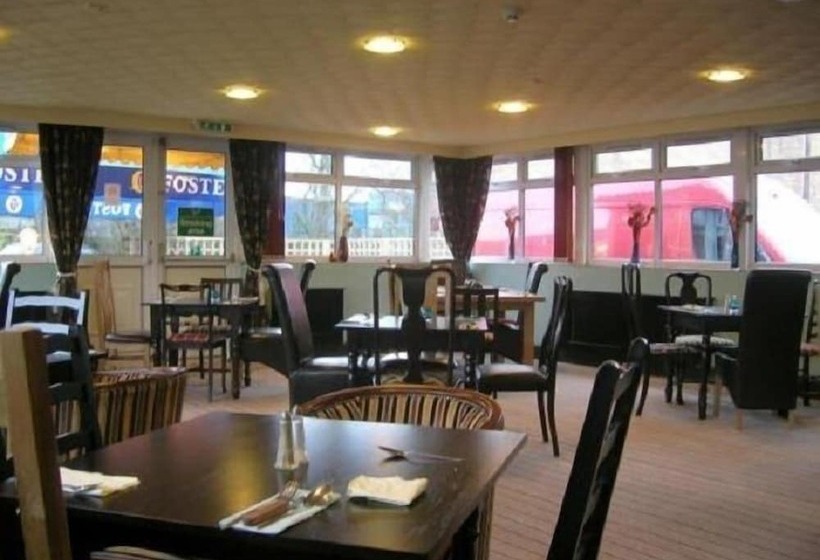 فندق فئة نجمة واحدة The Swan