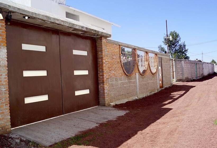 Отель Boutique Tonalli