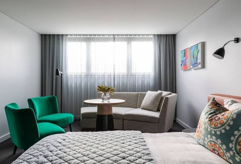 هتل The Byng Street Boutique