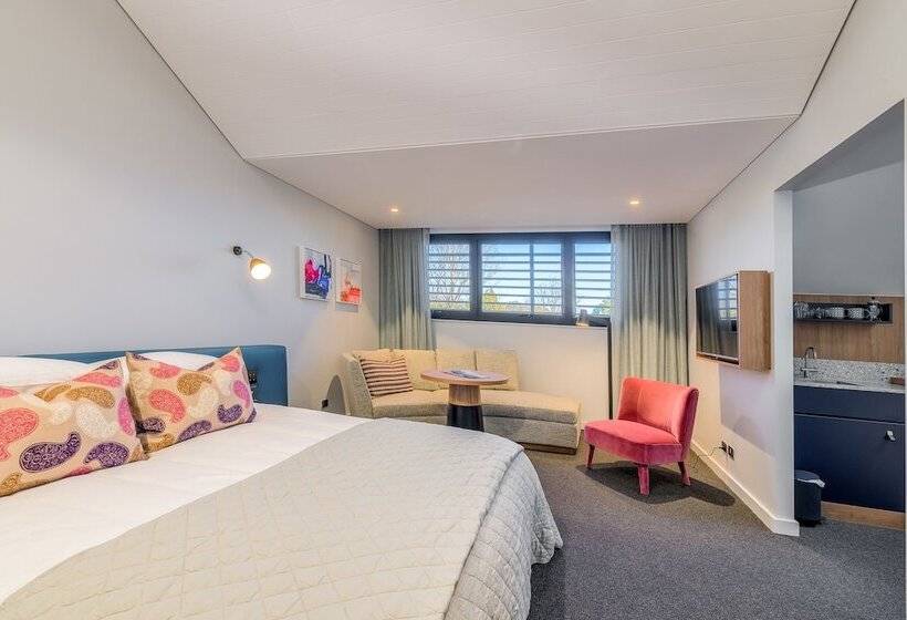 هتل The Byng Street Boutique