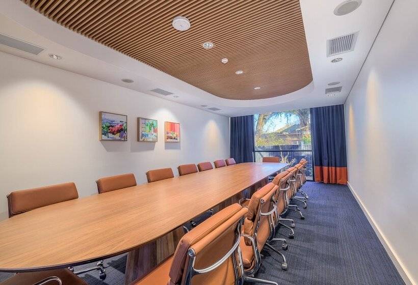 هتل The Byng Street Boutique