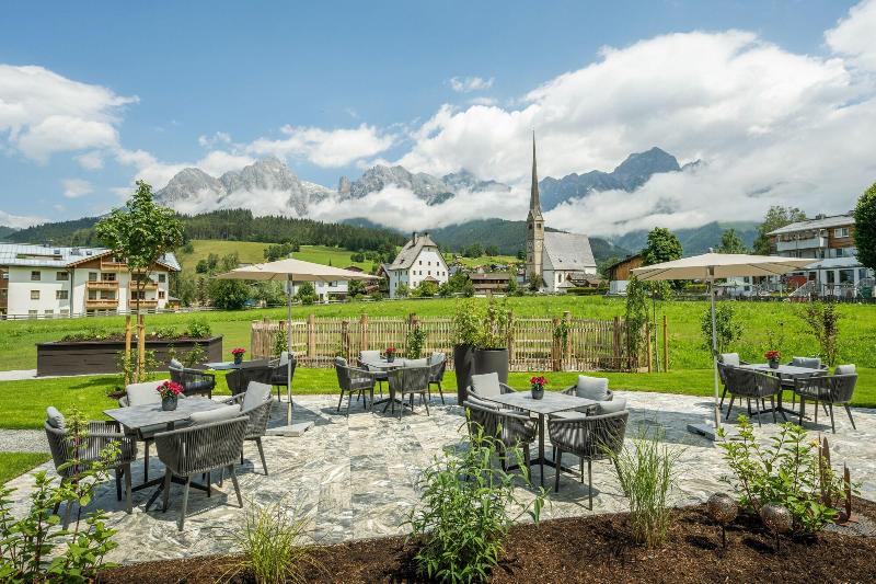 בית מלון כפרי Die Hochkönigin   Mountain Resort