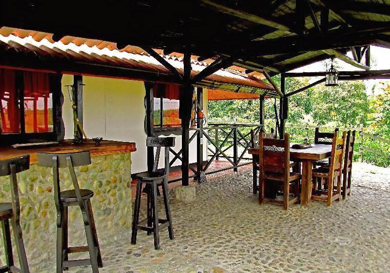 ホテル Finca  Sol Y Luna