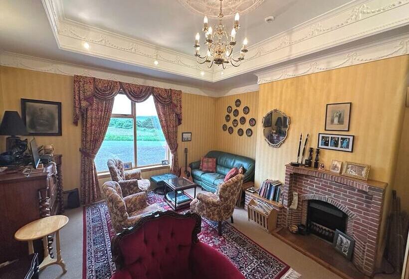 فندق Herrislea House