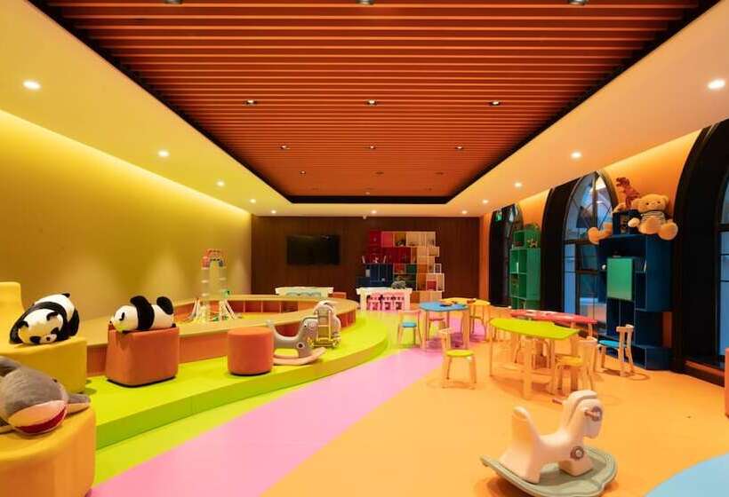 Отель Indigo Heilong Lake, An Ihg