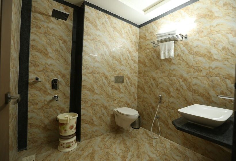 فندق Kukda Resort Chittorgarh