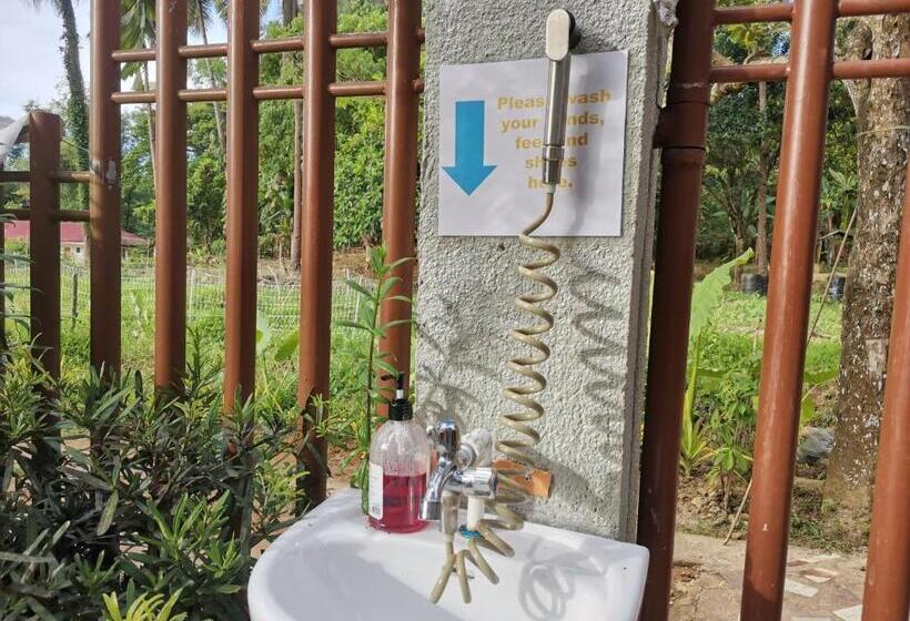 酒店 Layang Layang Home