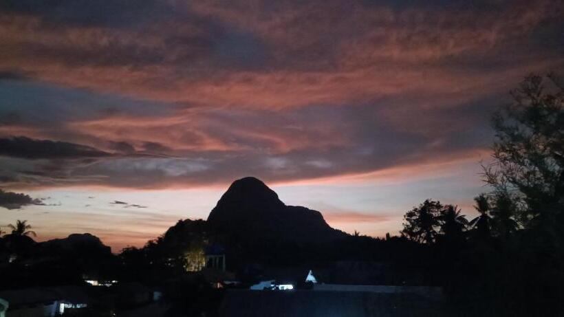 酒店 Layang Layang Home