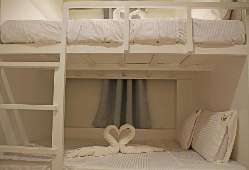 酒店 Layang Layang Home