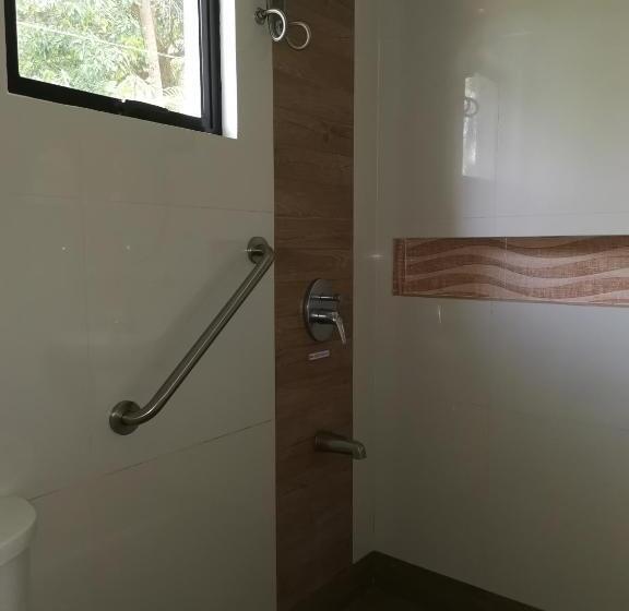 酒店 Layang Layang Home