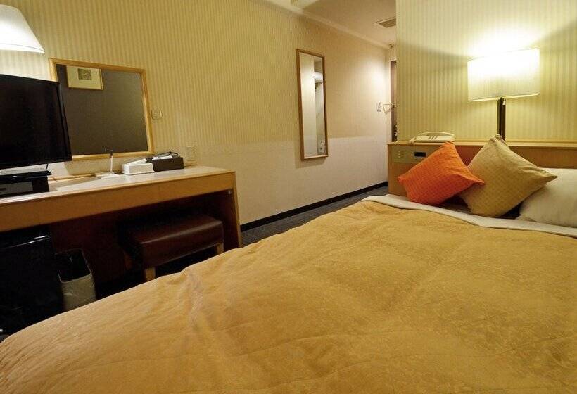 هتل Omura Central