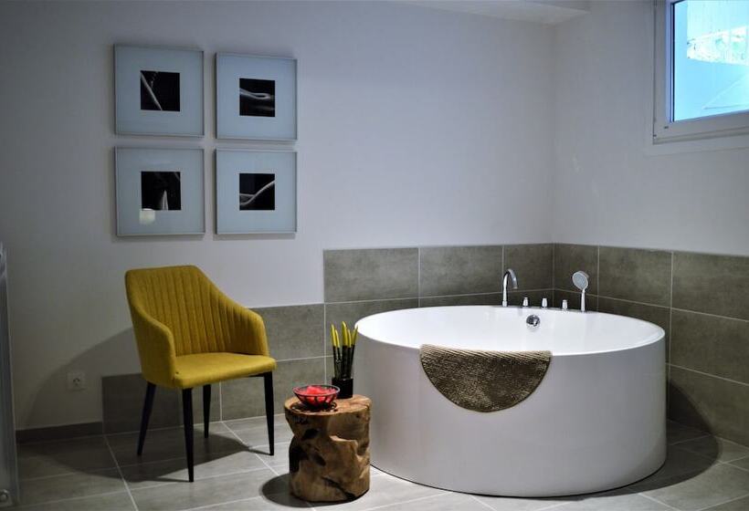 בית מלון כפרי Onyarbi