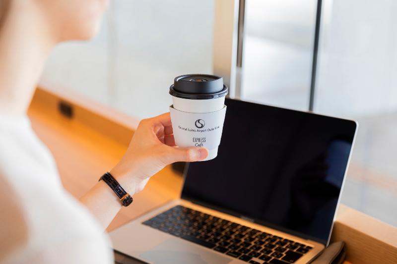 Отель Oriental Suites Airport Osaka Rinku