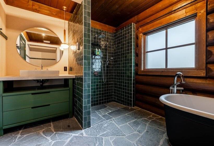 فندق Pine Bungalows