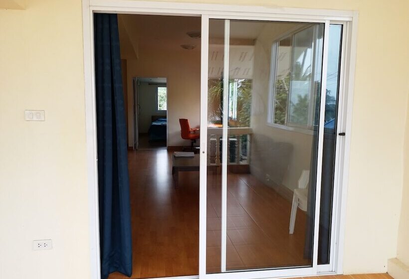 ホテル Hostel Beach Pirates Terrace