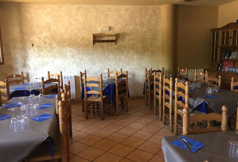 فندق Restaurante Torres De Albarracín