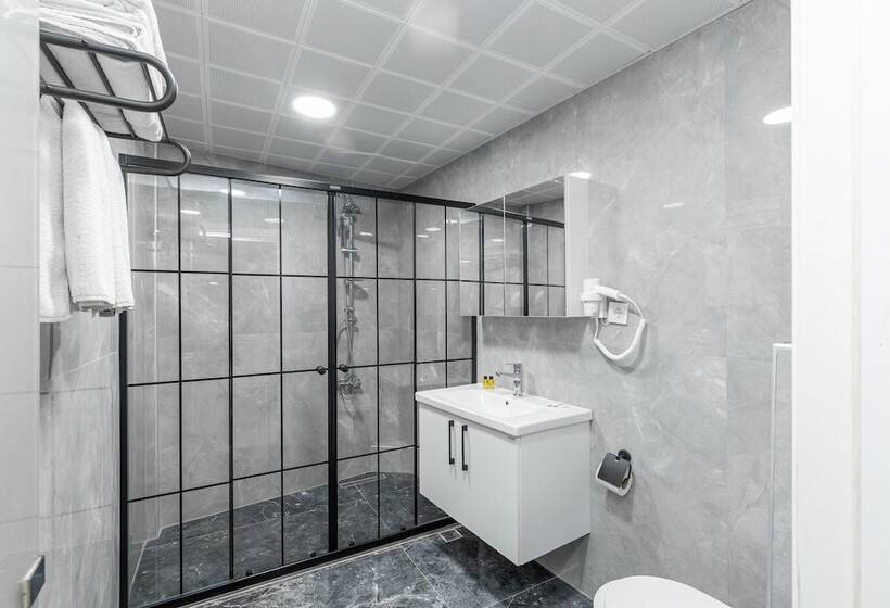 Sirkeci Grand Family Hotel & Spa