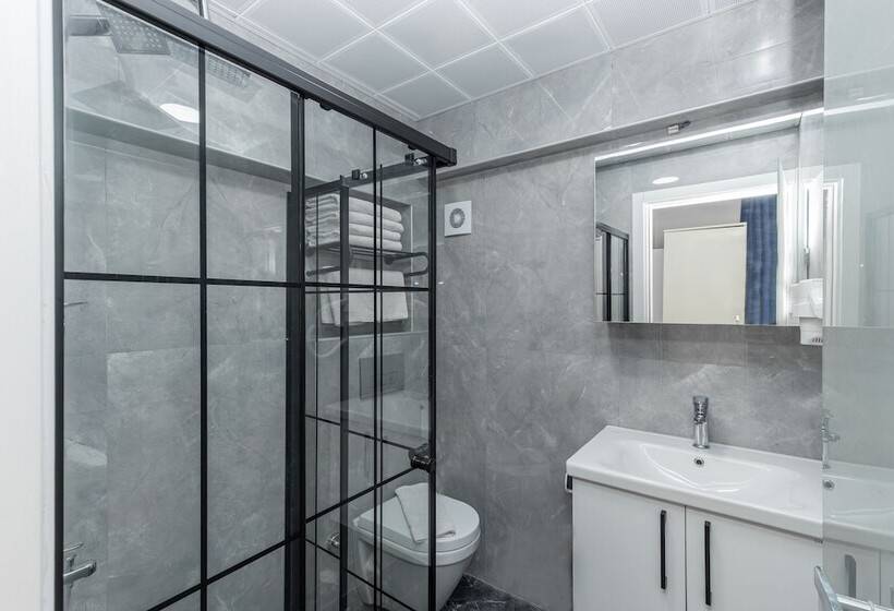 Sirkeci Grand Family Hotel & Spa