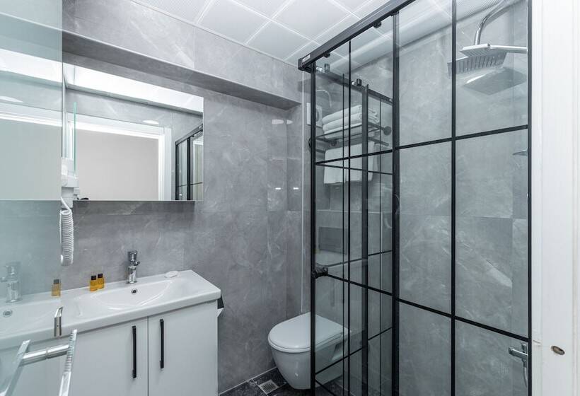 Sirkeci Grand Family Hotel & Spa