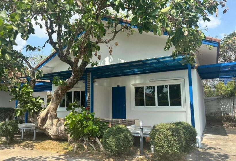 בית מלון כפרי Sky View Resort Buriram