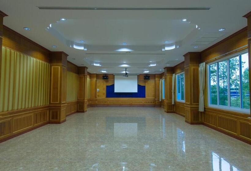 בית מלון כפרי Sky View Resort Buriram