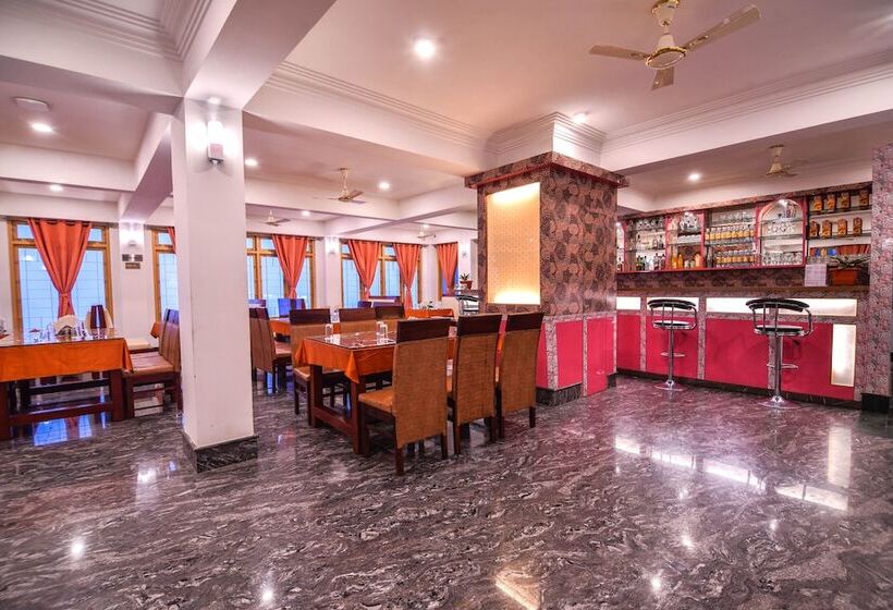 ホテル The Royal Heritage