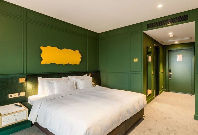 هتل Tsinandali Estate, A Radisson Collection