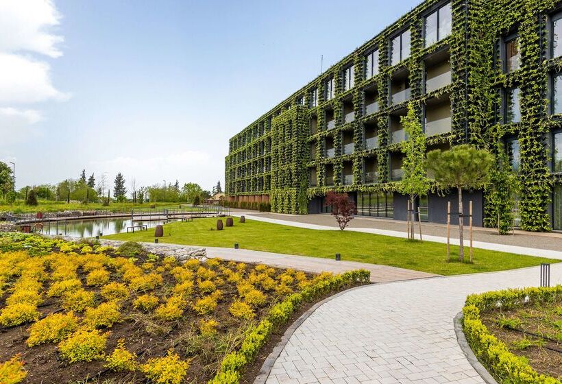 هتل Tsinandali Estate, A Radisson Collection