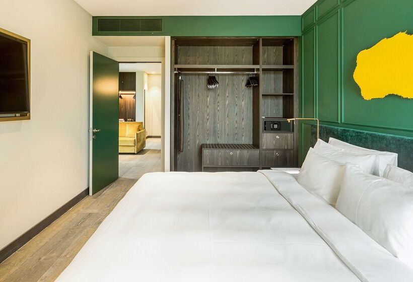 هتل Tsinandali Estate, A Radisson Collection