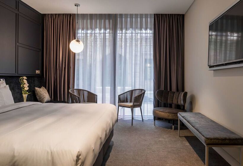 هتل Tsinandali Estate, A Radisson Collection