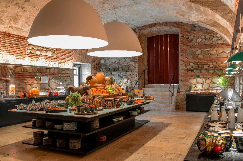 هتل Tsinandali Estate, A Radisson Collection